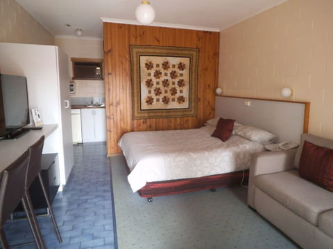 Yarragon Motel - Foster Accommodation 0