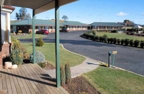 Kentish Hills Retreat - Foster Accommodation 0