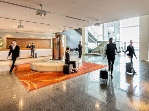 PARKROYAL Melbourne Airport - Foster Accommodation 2
