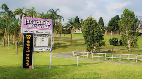 Jacaranda Motor Lodge - Foster Accommodation 0