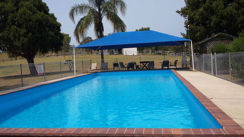 Jacaranda Motor Lodge - Foster Accommodation 2