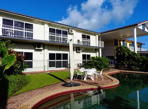 Barrier Reef Motel - Foster Accommodation 0