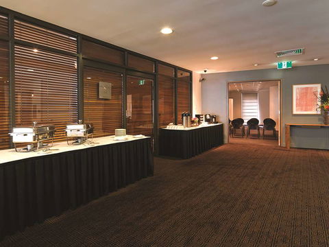 Adina Apartment Hotel Sydney Town Hall - Foster Accommodation 13