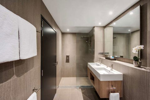 Vibe Hotel North Sydney - Foster Accommodation 10