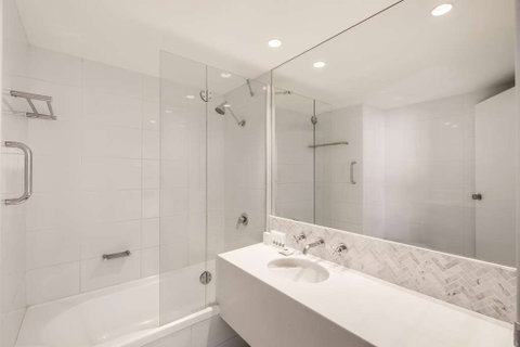 Vibe Hotel Sydney - Foster Accommodation 14