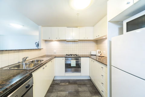 Astra Sydney CBD Pitt Street - Foster Accommodation 3