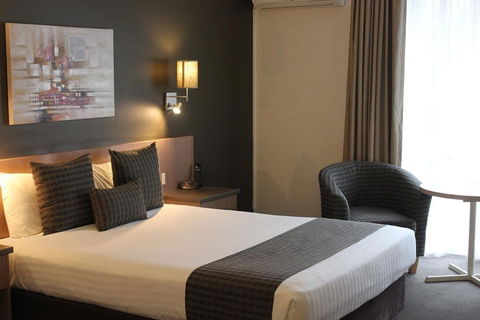 Swan Hill Resort - Foster Accommodation 3