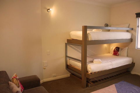 Swan Hill Resort - Foster Accommodation 11
