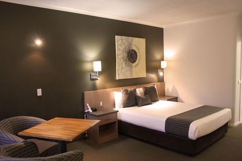 Swan Hill Resort - Foster Accommodation 13