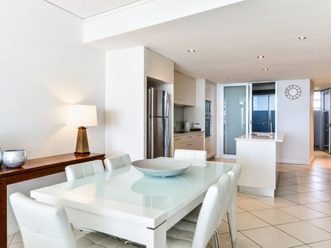 Grand Mercure Apartments Bargara - Foster Accommodation 3