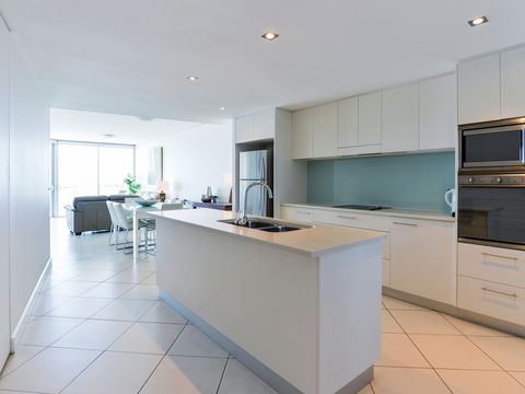 Grand Mercure Apartments Bargara - Foster Accommodation 4