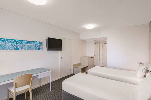 Vibe Hotel Darwin Waterfront - Foster Accommodation 9