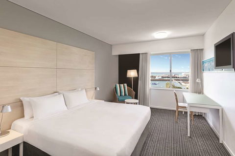 Vibe Hotel Darwin Waterfront - Foster Accommodation 10