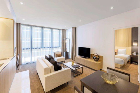 SKYE Suites Sydney - Foster Accommodation 2