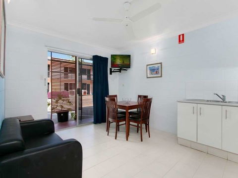 Cairns City Palms - Foster Accommodation 0