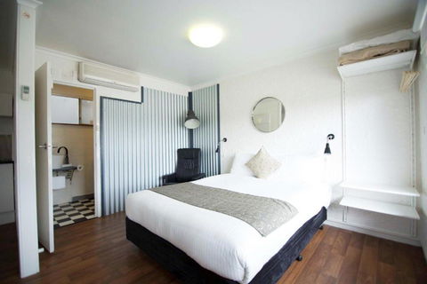 Siesta Central Apartments - Foster Accommodation 0