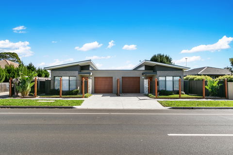 Hotel Aspen & Apartments - Foster Accommodation 2