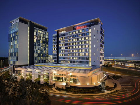 Ibis Brisbane Airport Hotel - Foster Accommodation 0