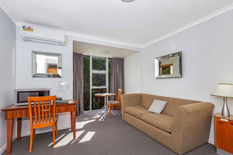 Quality Inn Airport Heritage - Foster Accommodation 0