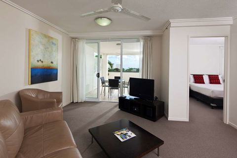 Cairns Central Plaza Apartment - Foster Accommodation 1