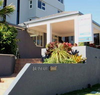 84 The Spit Holiday Apartments - Foster Accommodation