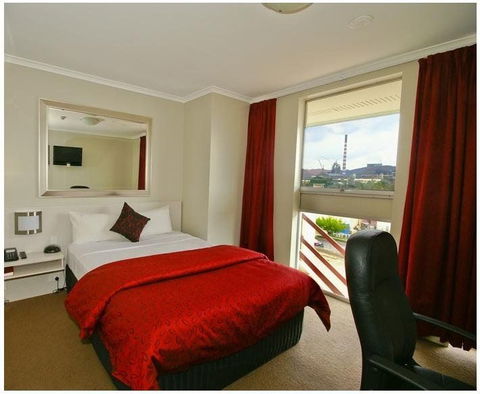 Isa Hotel - Foster Accommodation 2