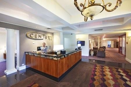 Century Inn - Foster Accommodation 0