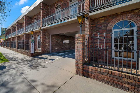 Quality Hotel Sherbourne Terrace - Foster Accommodation 0