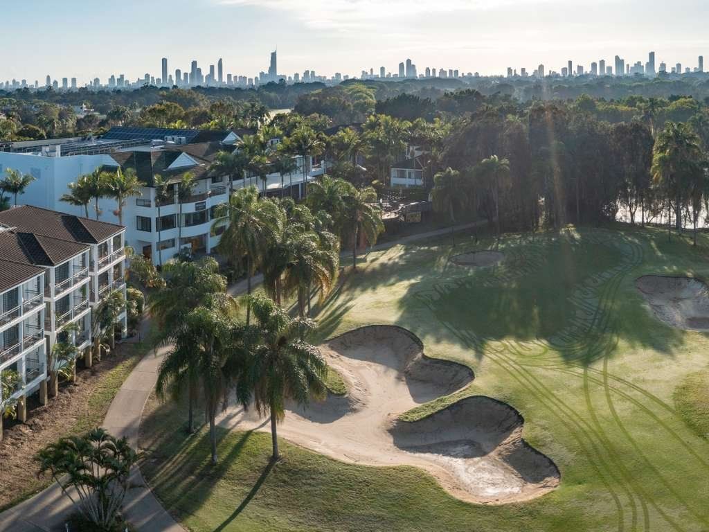 Pacific Pines QLD Foster Accommodation
