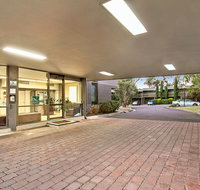 Knox International Hotel - Foster Accommodation