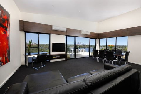Assured Ascot Quays Apartment Hotel - Foster Accommodation 6