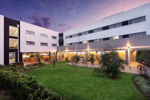Atura Dandenong - Foster Accommodation 1