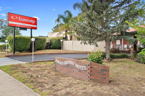 Econo Lodge Border Gateway Wodonga - Foster Accommodation 1