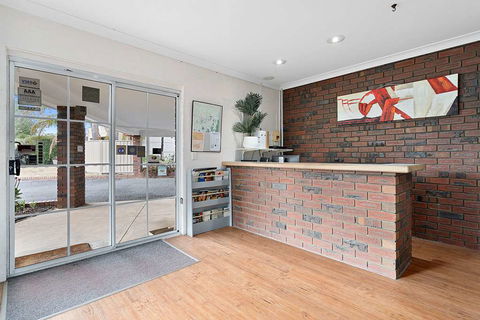 Econo Lodge Border Gateway Wodonga - Foster Accommodation 8
