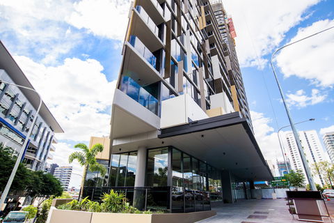 Arise Brisbane One - Foster Accommodation 0