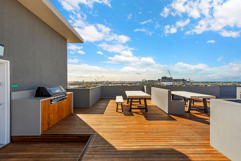 Astra Apartments Newcastle - Foster Accommodation 0