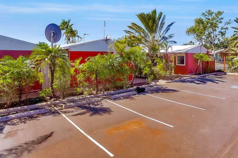 Econo Lodge Karratha - Foster Accommodation 1