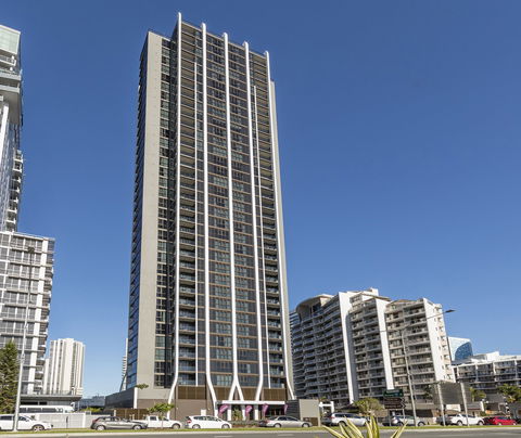 Avani Broadbeach Residences - Foster Accommodation 0