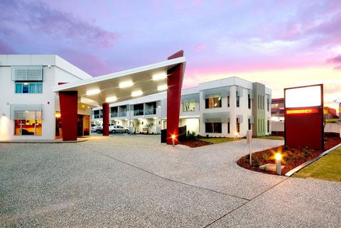 Platinum International - Foster Accommodation 1