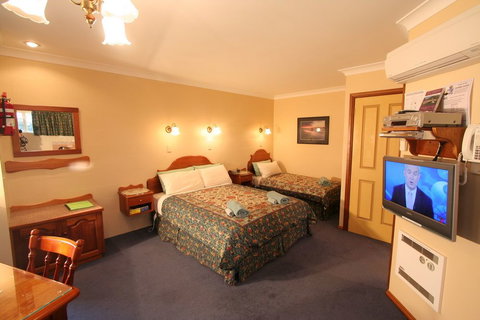 Swansea Cottages - Foster Accommodation 2