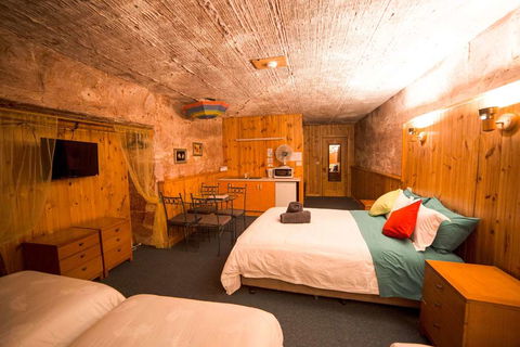 Comfort Inn Coober Pedy Experience - Foster Accommodation 2