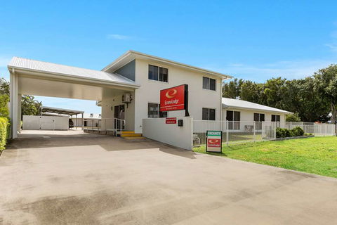 Econo Lodge Beachside - Foster Accommodation 2