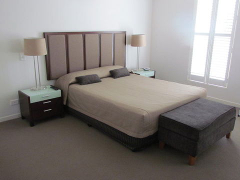 Metzo Noosa Resort - Foster Accommodation 1