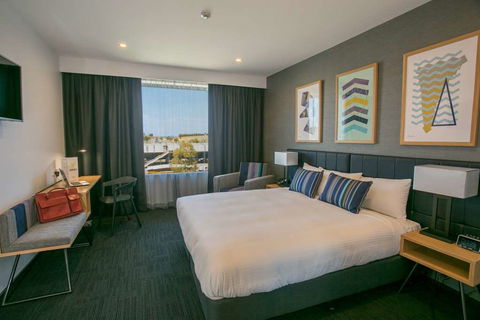 Alpha Hotel Eastern Creek - Foster Accommodation 9