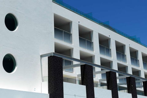 QT Bondi - Foster Accommodation 0