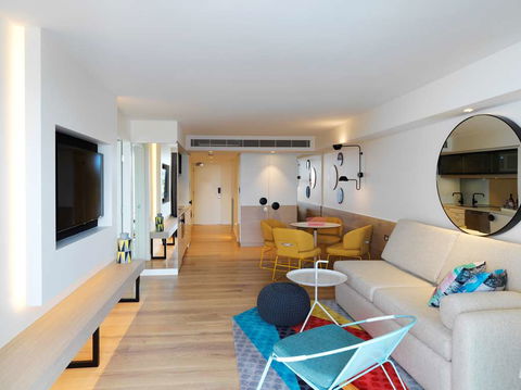 QT Bondi - Foster Accommodation 7