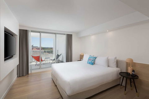 QT Bondi - Foster Accommodation 10