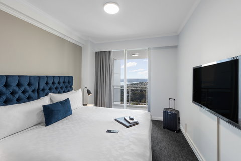 Meriton Suites Bondi Junction - Foster Accommodation 8