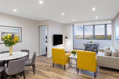 Meriton Suites Bondi Junction - Foster Accommodation 10