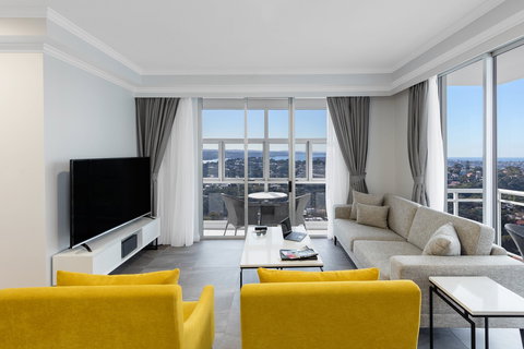 Meriton Suites Bondi Junction - Foster Accommodation 11